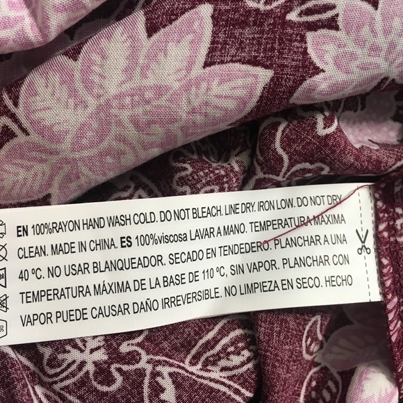 Forever 21 contemporary floral wrap dress - Picture 8 of 8